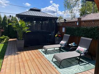 Beautiful Home with Hot tub by YYZ, 20min to CN Tower - 6