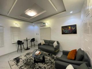 Spacious one bed self compound - 0