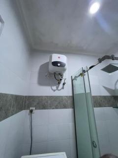 Spacious one bed self compound - 8