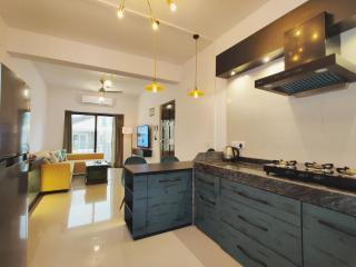 Premium Assagao 2BHK Modern Apartment with Pool - Assagao - 5