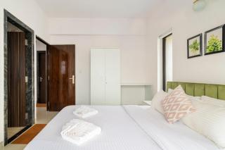 Premium Assagao 2BHK Modern Apartment with Pool - Assagao - 4