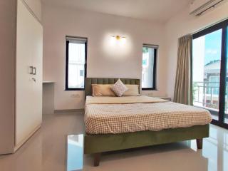 Premium Assagao 2BHK Modern Apartment with Pool - 7