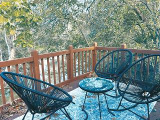 Garland, TX FIFA Rental Unique Treehouse Bedroom Sleeps Groups by Vacation Your way - 9