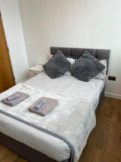 Private Ensuite- Shared Living- City Centre - 2