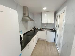 Cozy and sunny penthouse Fira BCN - 4