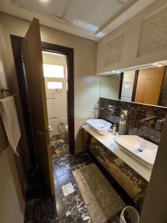 Apartment attached to huge villa include access to villa also - 2