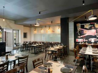 Peppers Gallery Hotel - 9