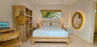 Central Canggu Guesthouse - 4