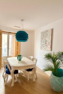 Sunny Attic in Gran Vía, 10 min from Justicia - 0