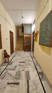 Ved kuteer, vijay kunj - 9