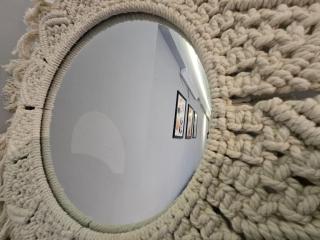 Bulls Eye BNB Room At Logix Blossom Zest - 9