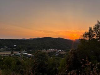 House with ocean and mountain views - 8