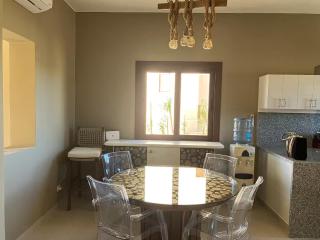 Spacious outdoor area featuring a swimming pool ! - 2