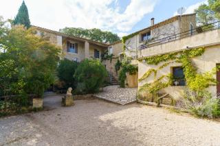 Gîtes in Mas Uzes zwembad en grote tuin - 6