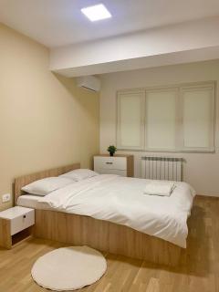 Modern Cozy Family Home in the Heart of the City - 9