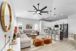 New Build - Pool - Walk to Beach - 8