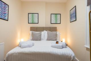 Cambridge Gardens - 0