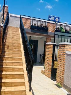 Kalisimbi guest house - 5