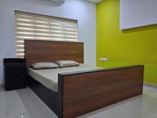 Splendro Holidays 4 Bedroom Private Pool Villa - 3