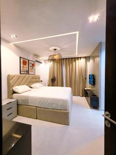 Modern 4-Bedroom Home on Freedom Way Lekki Phase 1 Sig7 - 8