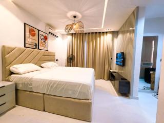 Modern 4-Bedroom Home on Freedom Way Lekki Phase 1 Sig7 - 1