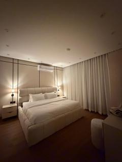 شقة فندقية فاخرة بحي العقيق - دخول ذاتي - 0