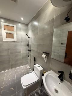 شقة فندقية فاخرة بحي العقيق - دخول ذاتي - Riyad - 3