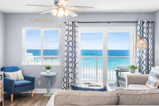 Holiday Surf and Racquet Unit 706 - 0