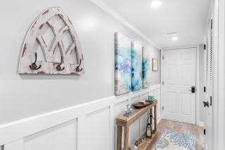 Holiday Surf and Racquet Unit 713 - 6