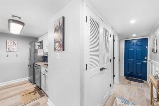 Holiday Surf and Racquet Unit 713 - 4