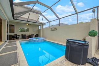 3 Minutes To Beach, Dining, & Nightlife, 4 Bedroom, 4 Bathroom, Equipped With Pool & Spa Lux Family Home Sleeps 10 - 2