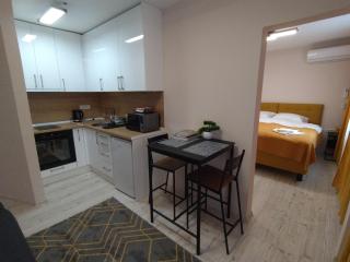 Old Town Lounge Belgrade - 9