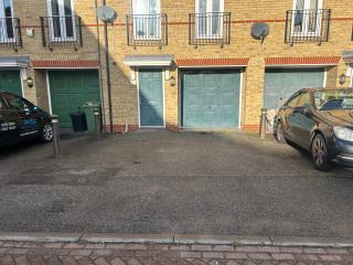 Chartsworth 4 Bedrooms Spacious House - 6