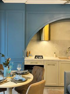 Bridge Apartment & Jacuzzi - 3