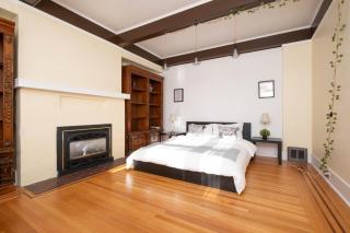 The Cozy Character Home in West Point Grey - 5