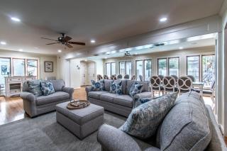 Ocean Drive Grand Estate Sleeps 52 Pool - 3