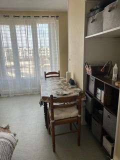 Studio équipé avec balcon - 6