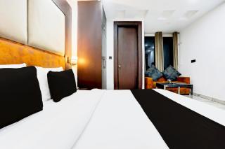 Super Townhouse Sector 52 Near Artemis Hospital - 4