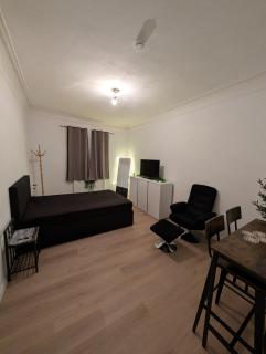 Modernes Apartment Zentral - 2