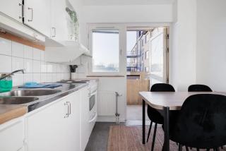 Budget studio in hip SoFo - construction work - 3