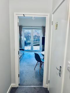 1 BR Ground Floor Apt-Garden Access in Strood F2 - Wainscot - 6