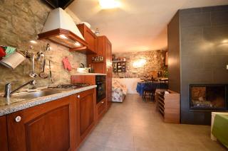 Stone House in Majella Park - 9