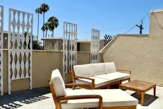 Designer Light-Filled WeHo Condo - 9