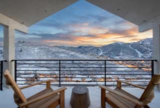 Luxe Park City Estate Hot Tub Pickleball Views - 7