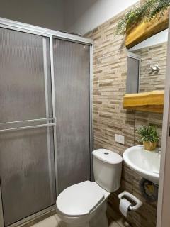 Apto Moderno Amplio y Perfectamente Ubicado - 7