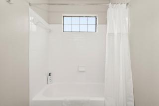 Riverside Prestige Apartments - 6