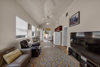 Brookhaven In Law Suite - 5