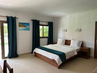 Hôtel Éden Roc Ivoire - 1