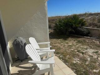 Island Sands 103 Gulf front condo - 1
