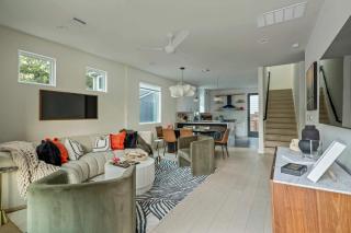 Bach & Bubbly House - 5BR, Pool, Gym & Glam Room - Villa - 7